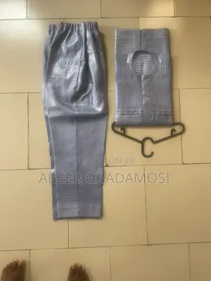 Kaftan Dinkin Guinea Ga Maza - Launi Tan Mai Salo Na Gargajiya