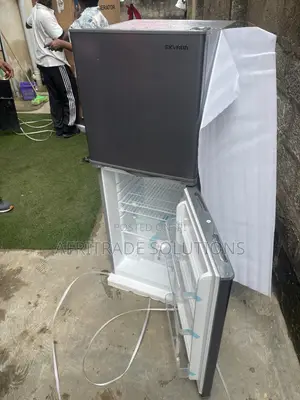 Skyrun 195L Double Door Refrigerator - Brand New