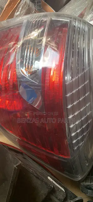 Toyota Highlander 2011 Hasken Baya na gefen Direba