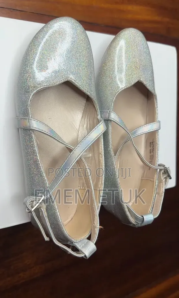 Mary Jane Flat Shoes with Criss-Cross Straps - Silver - 1
