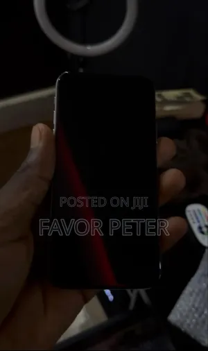 Apple iPhone X 64GB Fari