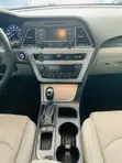 Hyundai Sonata 2015 Launin Azurfa - 4