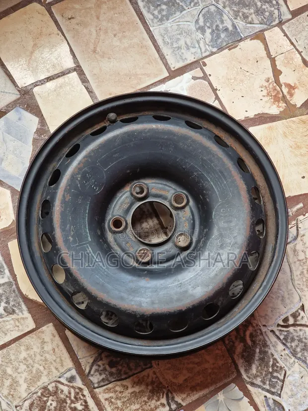 Original Mercedes-Benz W204 C-Class Spare Rim - 17" - 1