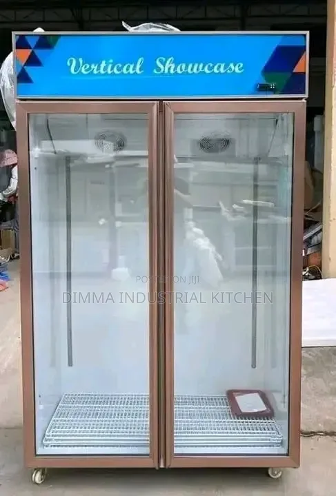 Brand New Vertical Display Chiller - 1