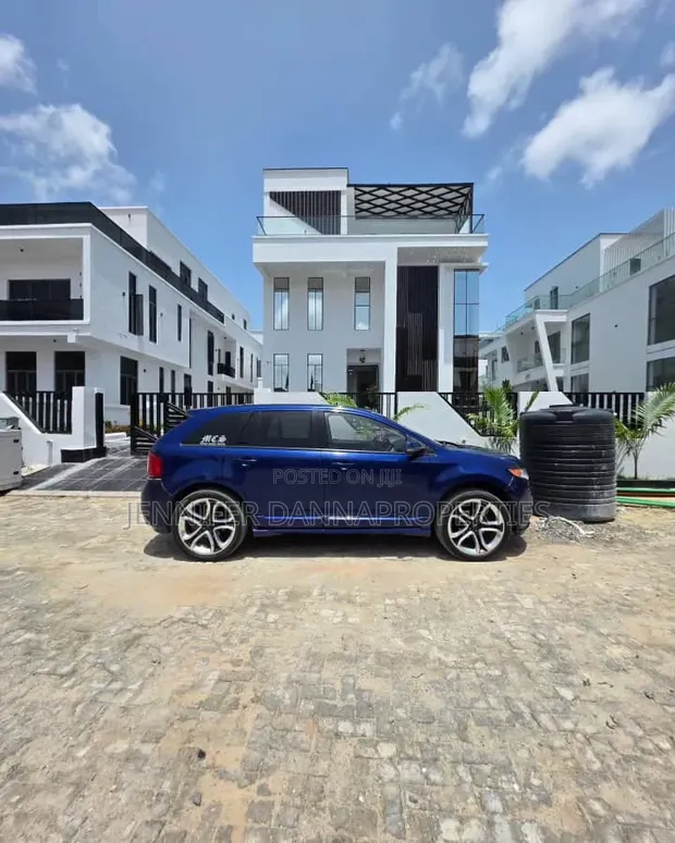 5-Bedroom Duplex Don Sayarwa a Osapa London - 1