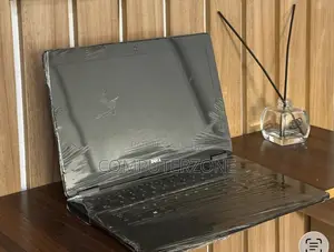 Dell Latitude 7250 Laptop - Core i7, 16GB RAM, 512GB SSD