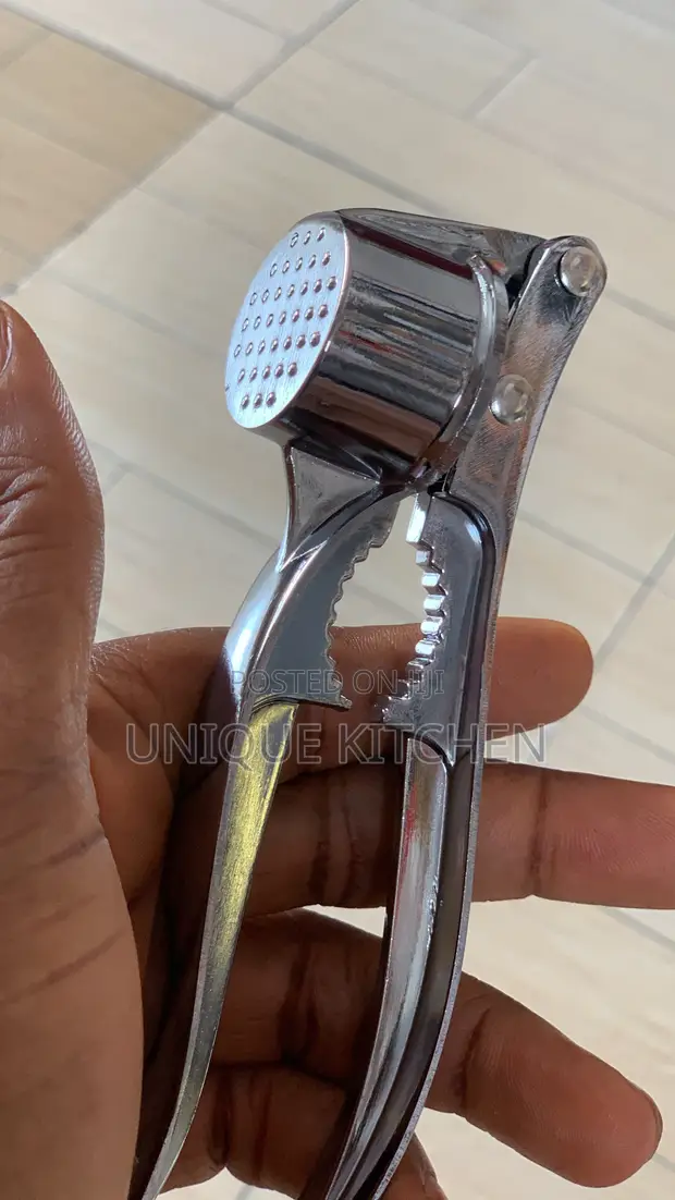 Heavy-Duty Garlic Press & Ginger Crusher - 1