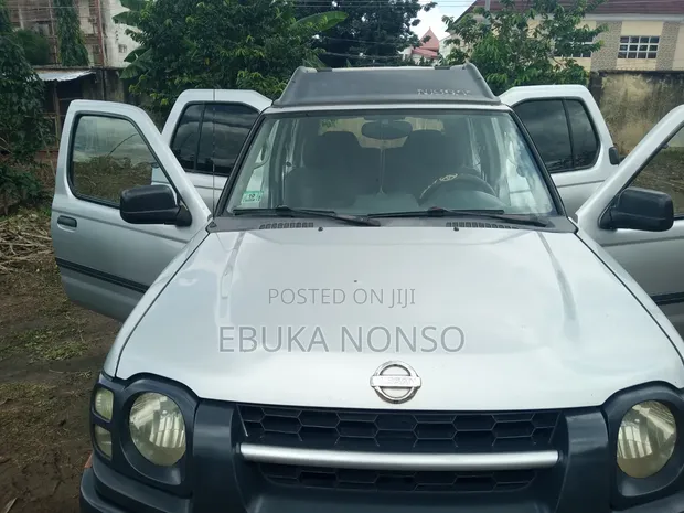 Nissan Xterra XE 4x4 2002 Gray - 1