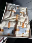 Luxury 3-Piece Towel Set - Soft & Elegant - 2