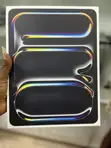 New Apple iPad Pro 13" M5 Chip 1TB Gray - 1