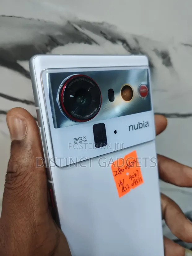 ZTE nubia Z80 Ultra 5G 512GB White - 1