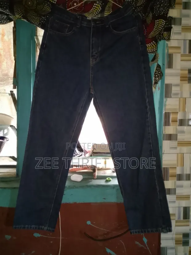 Zara Baggy Jeans - Na Maza Da Mata, An Riga An Yi Amfani Da Su - 1