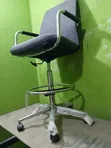 High Grade Office Swivel Chair - 3