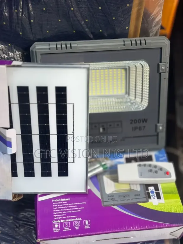 Original Rechargeable Solar Flood Light 200W with Remote - 1