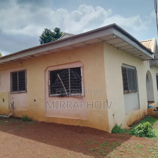 3 Bedroom Bungalow for Rent in Old GRA Enugu - 1