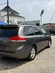 2015 Toyota Sienna LE 7-Passenger AWD - 3