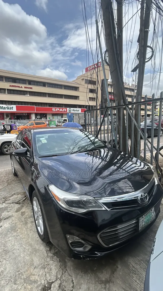 2015 Toyota Avalon XLE Sedan (3.5L V6) - Nigerian Used - 1