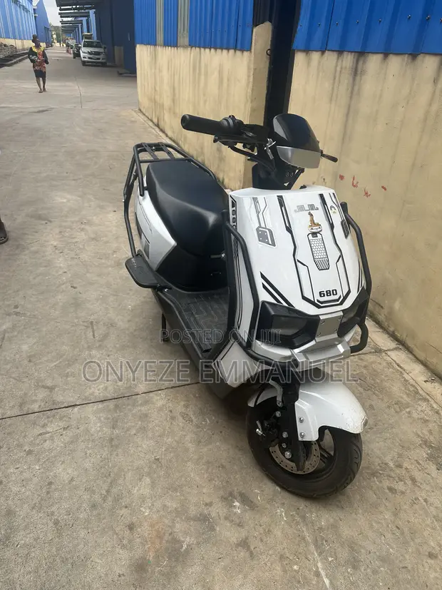 New Kymco Xciting 2022 White Scooter - 1