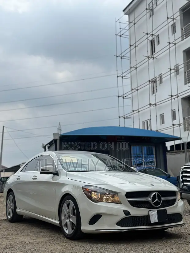 2018 Mercedes-Benz CLA 250 4MATIC Sedan - 1