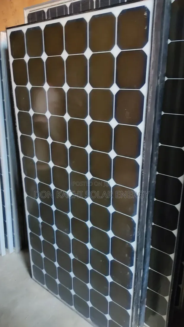 Amfani da JinkoSolar Monocrystalline Solar Panels (215W) - 1