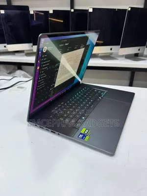 Asus ROG Zephyrus G16 (2025/2026) Intel Core Ultra 9, 16GB RAM, 1TB SSD