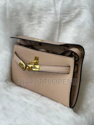 Kyakkyawar Jakar Hannu Ta Mini Crossbody