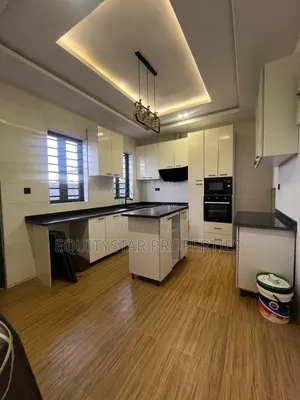 Furnished 4-Bedroom Duplex a Lekki Phase 2 Sayarwa