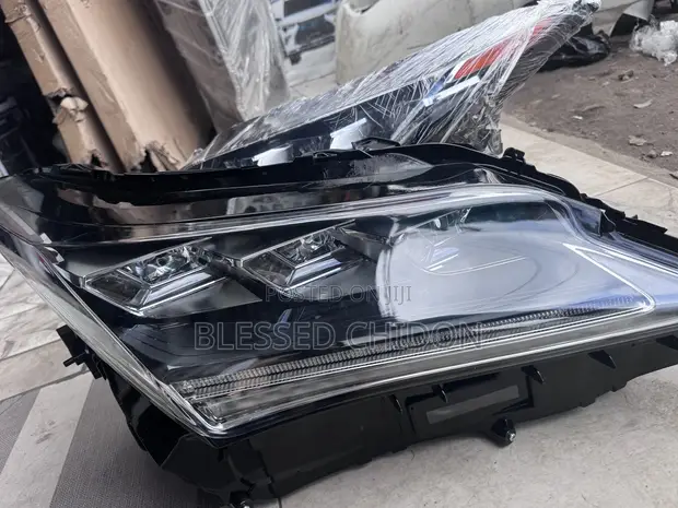 Lexus RX350 Headlight Set (2016-2019) - 3 Touch - 1