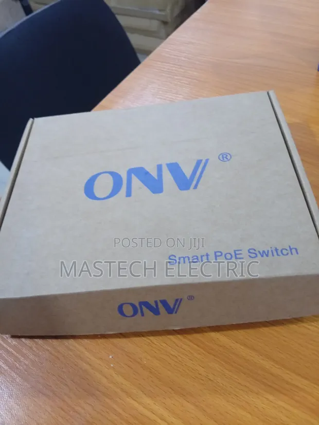 ONV 4-Port PoE Network Switch - 1