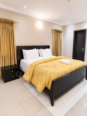 Eniville Villa: 2 & 3 Bedroom Apartment, Oniru