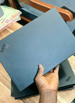 Lenovo ThinkPad X1 Carbon Laptop (Used)