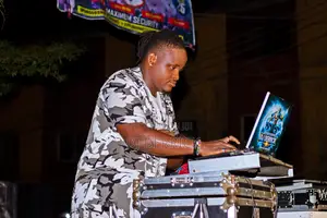 Professional DJ Service & Sound Setup by 3pleXent