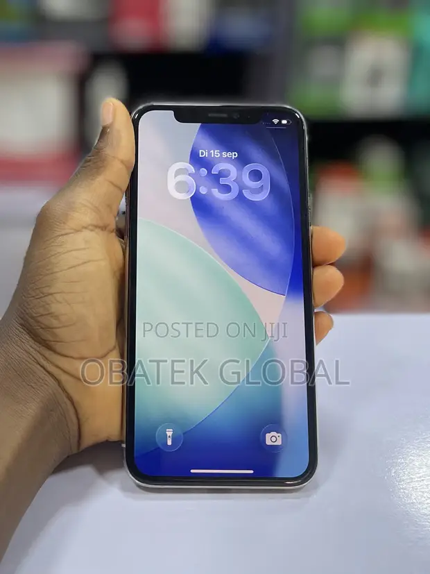 Apple iPhone 11 Pro 256GB White - 1