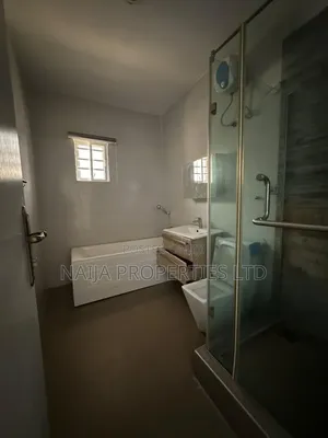 4-Bedroom Townhouse/Terrace don haya a Ikate-Elegushi