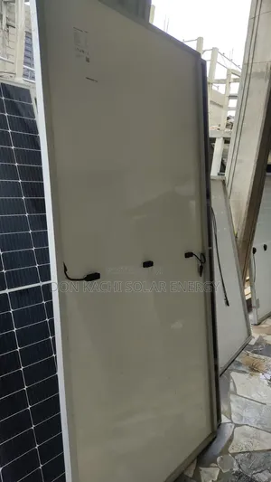 Don Kachi Solar Panels - 550W JinkoSolar Hybrid Inverter Ready