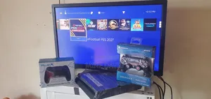 PlayStation 4 Slim tare da Wasanni 8, Masu sarrafa 2