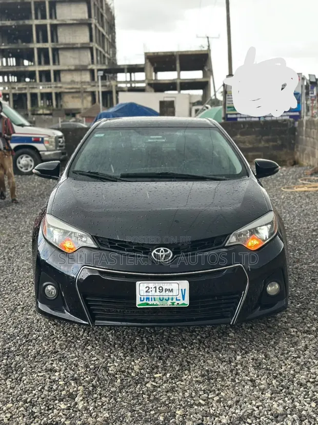 2014 Toyota Corolla Sport - 1
