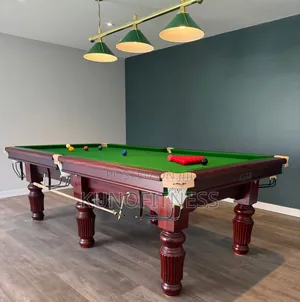 Sabon 9ft Professional Billiard Table Tare da Kayayyaki