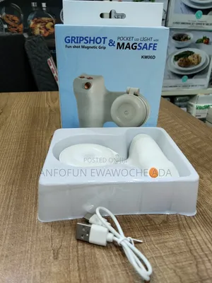 Gripshot Magnetic Phone Grip Stand - White