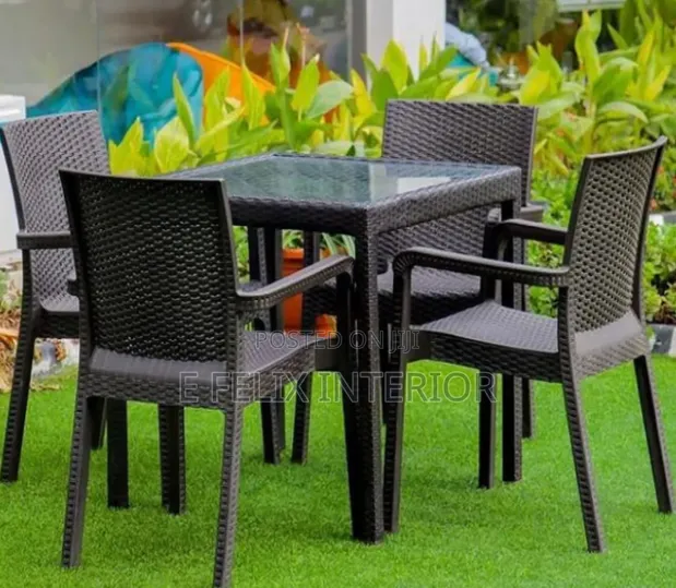 Home Interiors 1+4 Outdoor Dining Set - 1