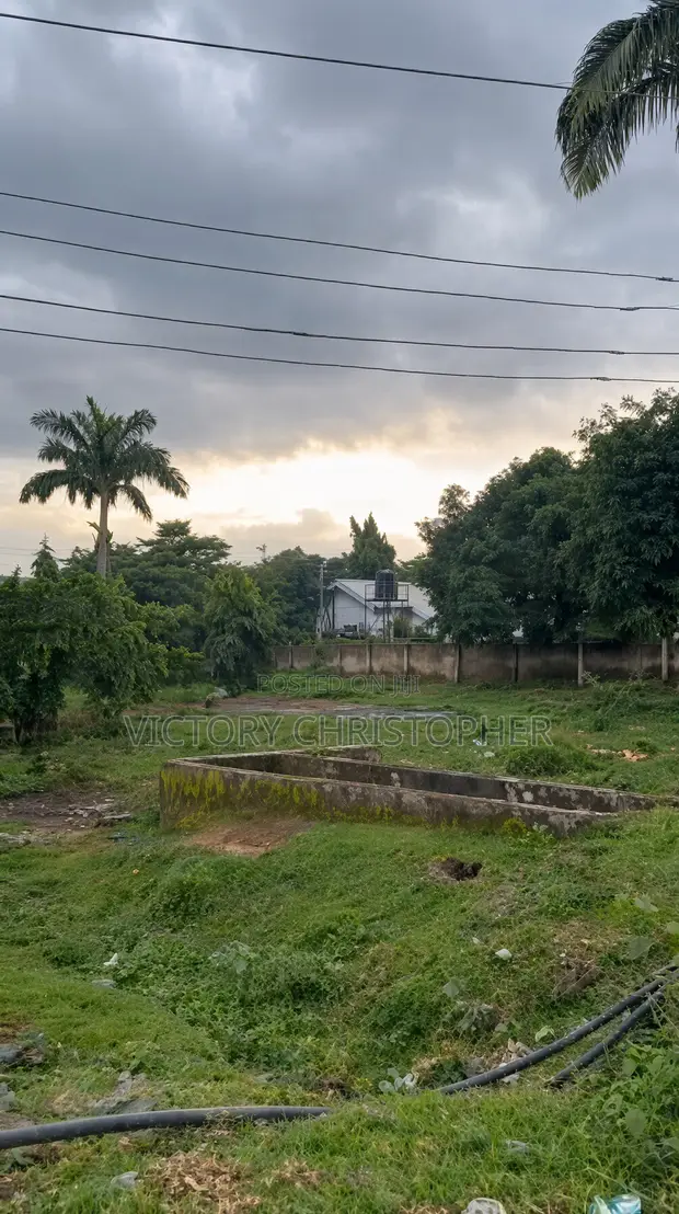 1 Hectare Residential Land for Sale in Dakibiyu Jabi - 1