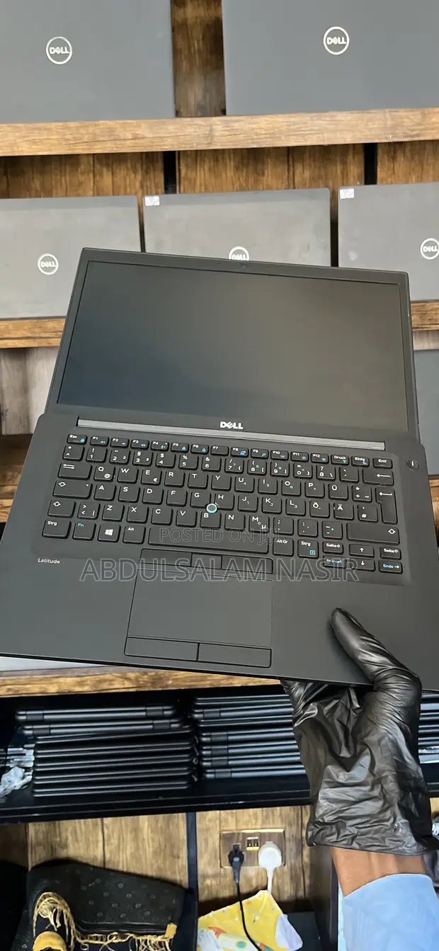 Dell Latitude 7490 Laptop - Intel Core i7, 8GB RAM, 256GB SSD - 1
