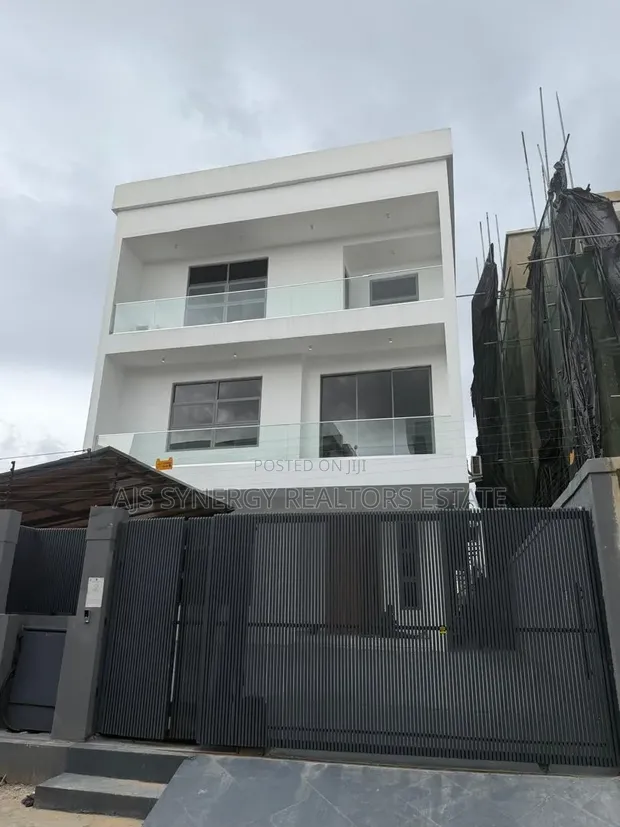 5-Bedroom Waterfront Duplex for Sale in Ikoyi S.W - 1
