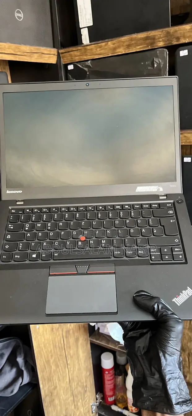 Lenovo ThinkPad T450 Laptop - 8GB RAM, Intel Core i7, 500GB HDD - 1