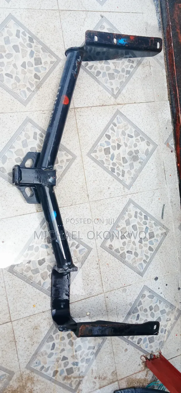Toyota Highlander 2005 Bumper - 1