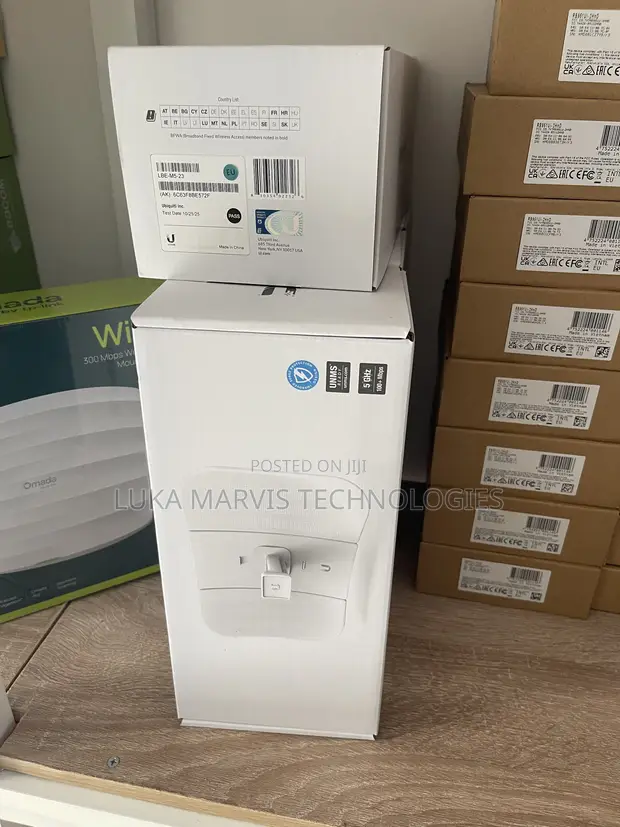 Ubiquiti LiteBeam M5 (LBE-M5-23) - 5GHz Wireless Bridge - 1