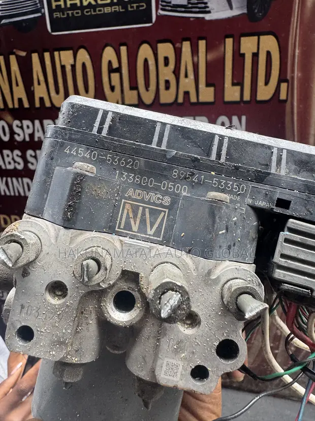 2014-2015 Lexus IS250 ABS Brake Pump Module - 1