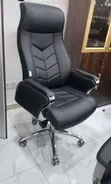 Premium Executive Leather Office Chair - High Back - 1