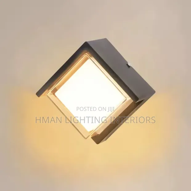 Modern Luxury Wall Light - Black & Gold - 1