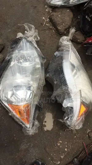 Toyota Avalon 2007 Headlight Replacement (Pair)